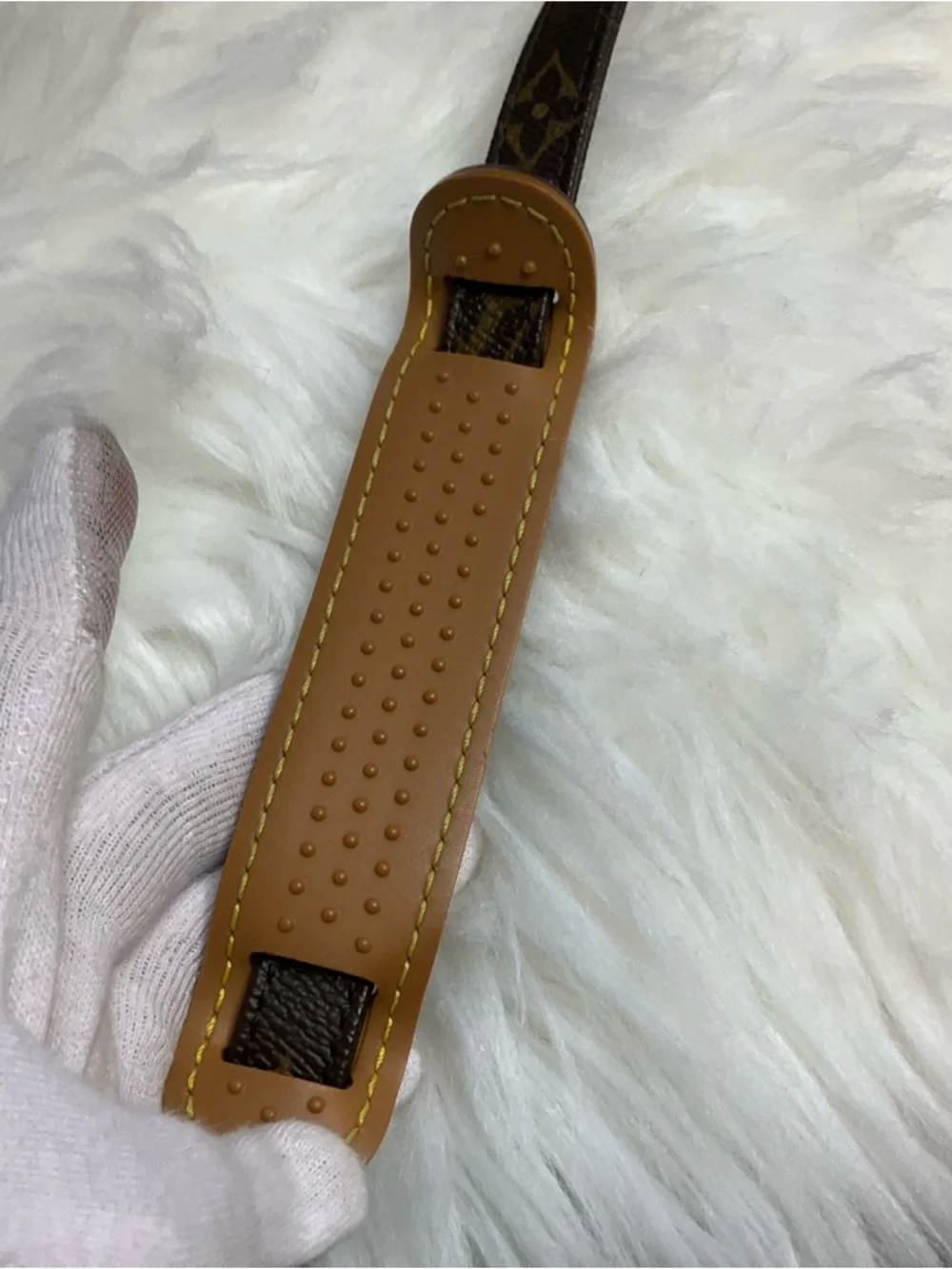 Louis Vuitton Monogram Amazon Shoulder Bag - Picture 4 of 16